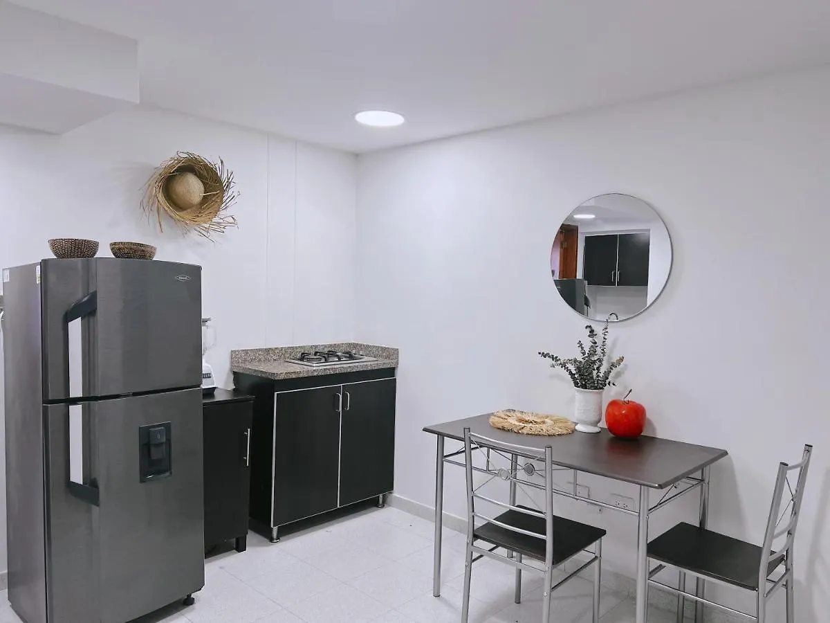公寓 Apartamento A Una Cuadra De La Playa Centro Y Parque De Los Novios 圣玛尔塔