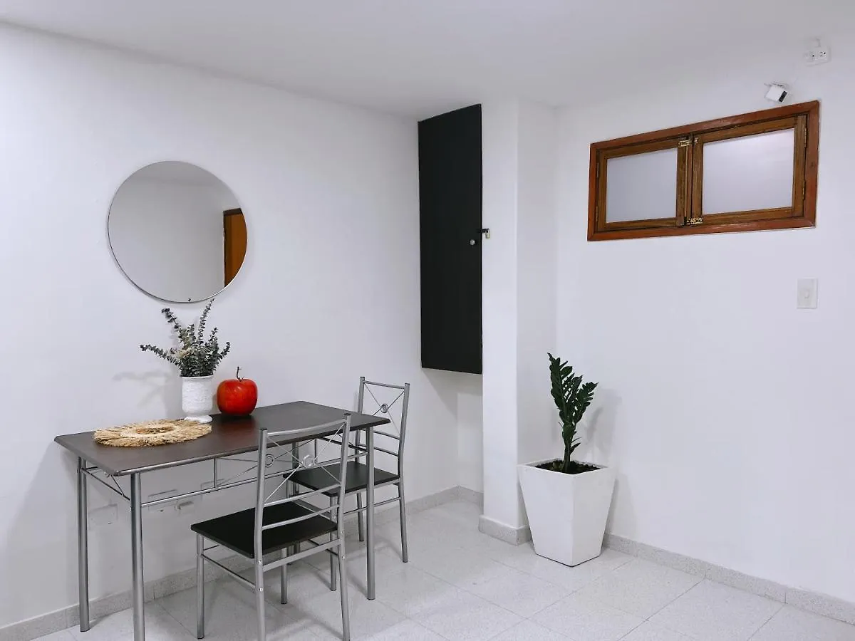 Apartamento A Una Cuadra De La Playa Centro Y Parque De Los Novios 圣玛尔塔 公寓