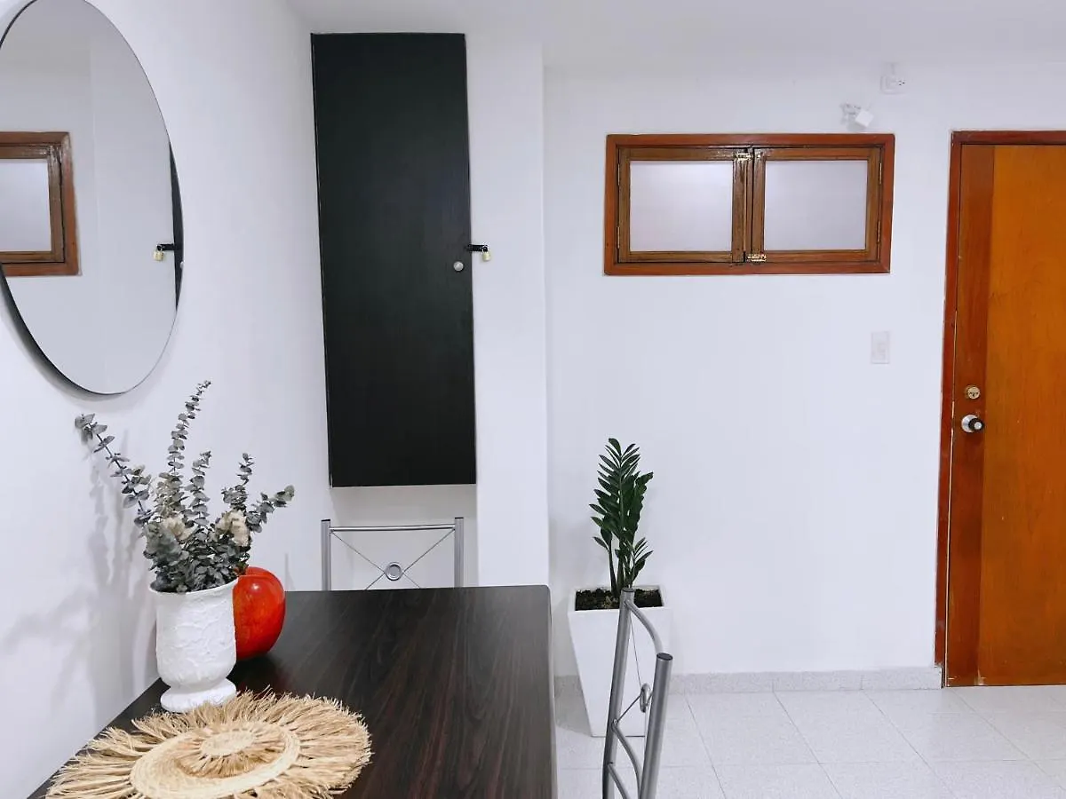 Apartamento A Una Cuadra De La Playa Centro Y Parque De Los Novios Santa Marta  0*, Santa Marta (Magdalena) Colombia